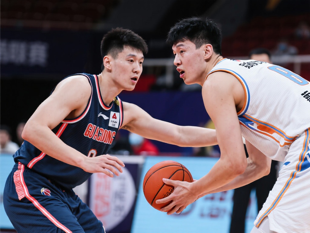 LPL女主持希然跨界参加《歌手》，或搭档国际歌星